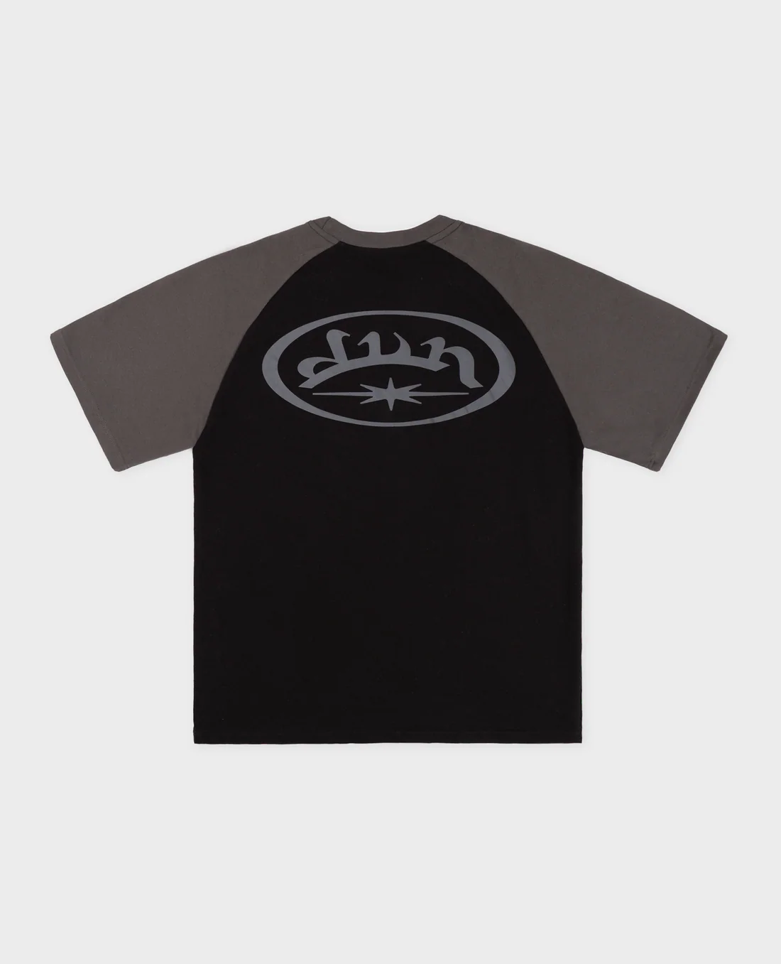 BLACK FUTURA1 RAGLAN T SHIRT BLACK FUTURA1 RAGLAN T SHIRT